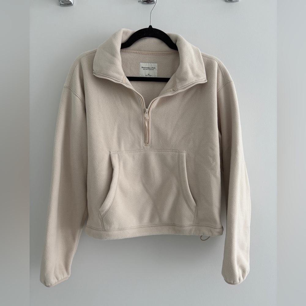 Abercrombie & Fitch - Soft Beige Quarter Zip Sweater - XS